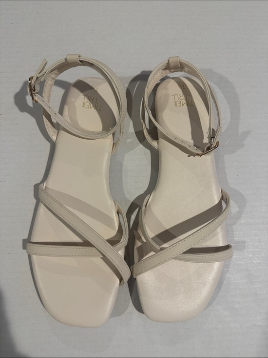 Time and Tru Shoes - Time and Tru Beige Cross-Strap Ankle Strap Sandals